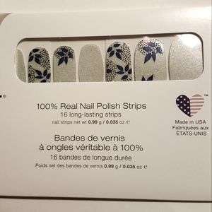 Color Street Nails strips